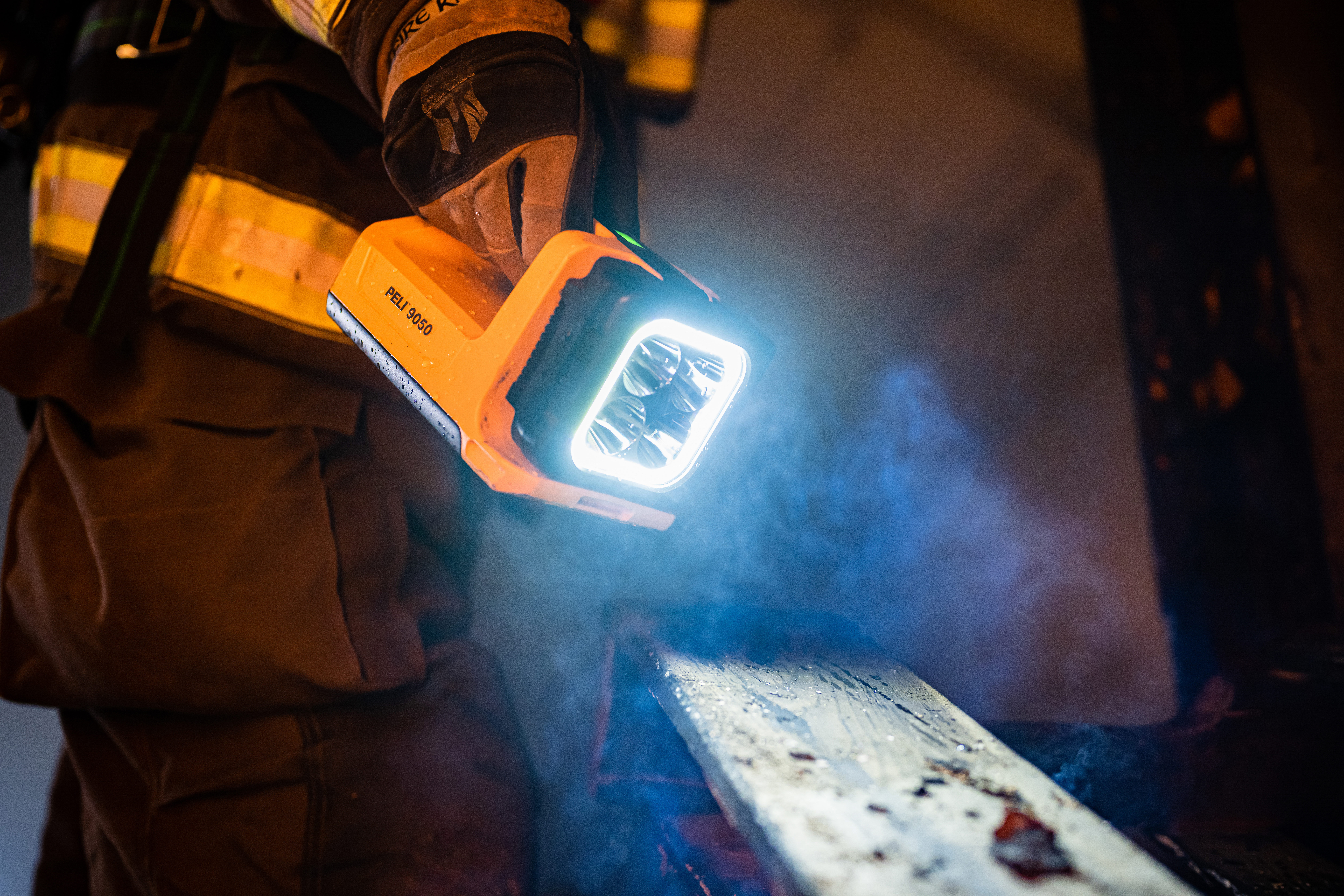 Peli 9050 Lantern